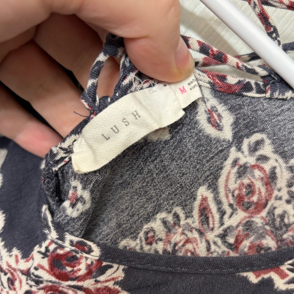 ANTHROPOLOGIE LUSH RUFFLE TOP - Picture 6 of 7